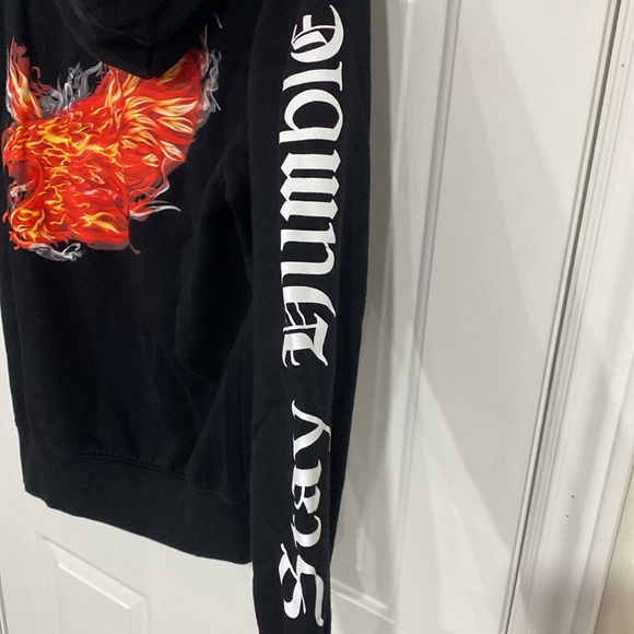 2/$20 Black Hoodie Flame Decal Size M - Picture 5 of 9